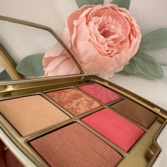 HOURGLASS AMBIENT LIGHTING EDIT UNLOCKED EVIL EYE - Picture 11 of 11